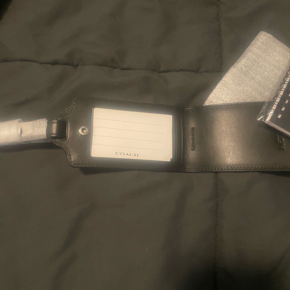 🔥 SOLD 🔥 NWT Black Coach leather luggage tag - Picture 5 of 5